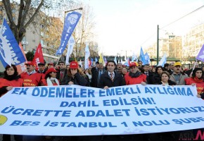 Turkey Civil Servants Protest Against Gov.