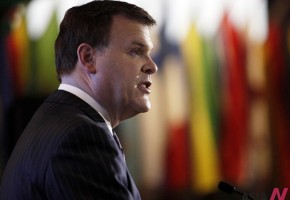 Baird Urges Canadians to Move out of Syria