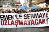Turk Artists Oppose to Theater Demolition