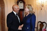 Hillary With Libyan Ambassador To U.S. In State Department