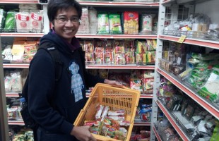 [Korea Report] Mini market selling world food in Itaewon is a great comfort for foreigners