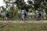 Bangladesh Women On Bicycle Bring Computers To Help Poor People Have Chats With Distant Loved Ones