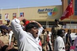Activists Protest Against Gov’t Decision To Open Retail Sector To Foreign Investment In Hyderabad, India