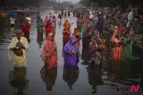 Hindu Devotees Celebrate Chhath Puja Festival To Thank Sun God For Life In New Delhi And Other Major Cities Of India