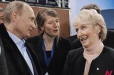 Putin speaks with British head of World Curling Federation in Sochi
