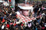 Five tons of ice cream, the largest in the world, displayed in Tehran