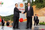 Vietnamese, Lao PM attend ceremony for completion of border mark planting