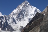 Pakistan Army rescues US mountaineer from K-2