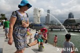 China to ban poorly-behaved tourists from traveling