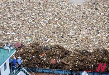 Floating Garbages On Yangtze River