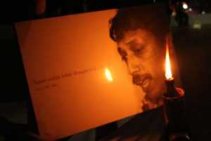 Munir Said Thalib, Indonesian human rights activist poisoned on board during his flight from Indonesia to Netherlands in September 7, 2004 (Photo: contras.org)