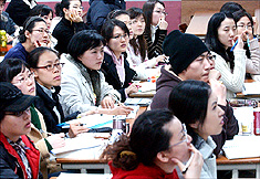 Korean Students in a lecture (Photo: www.koreafocus.or.kr)
