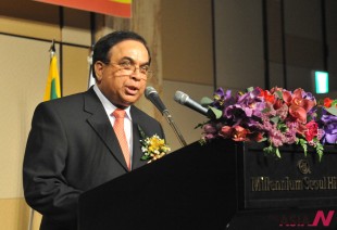 Sri Lankan Ambassador H.E. Tissa Wijeratne giving welcoming speech / Photo: Kim, Nam-joo