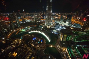 Photo taken on Nov. 22, 2013 shows the night view of Dubai, United Arab Emirates. Dubai won on Wednesday the right to host World Expo 2020 at the 154th General Assembly of the Bureau International des Expositions (BIE) in Paris. (Xinhua/NEWSis)