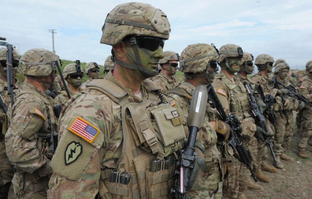 (160514) -- TBILISI, May 14, 2016 (Xinhua) -- Soldiers of Georgia, U.S. and UK participate in the joint military exercises named "Noble Partner 2016" at Vaziani base near Tbilisi in Georgia, May 14, 2016. Georgia announced the three-week long military drill named "Noble Partner 2016" with U.S. and UK at the Vaziani base near its capital Tbilisi on May 11. The drill will last until May 26. (Xinhua/Lasha Kuprashvili)