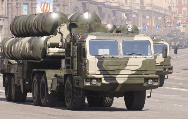 s-400_sam_during_the_victory_parade_2010
