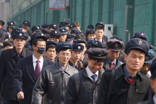 800px-pyongyang_100th_year_kim_il_sung_birthday_celebrations_08