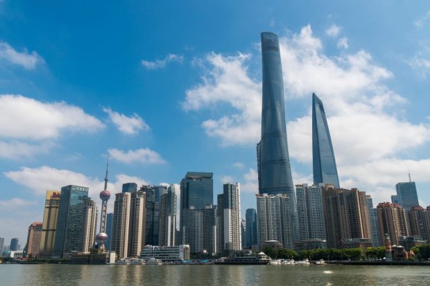 The 632-meter-high Shanghai Tower is a landmark building in Lujiazui Financial and Trade Zone of Shanghai. (Photo: People’s Daily Online)