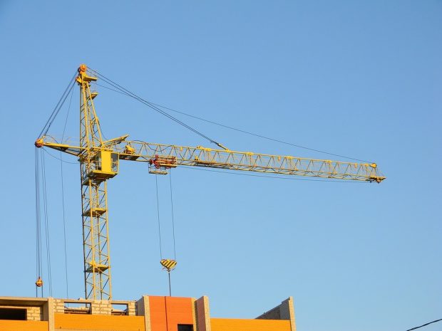 construction-crane-hoisting-jib-crane-architecture-buildings-946608-1024