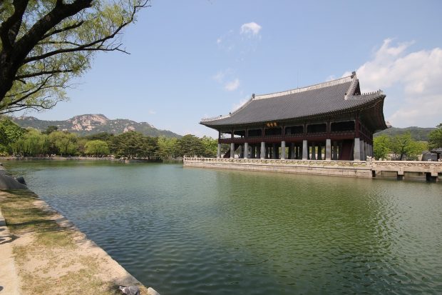 gyeongbuk-palace-345358_1280