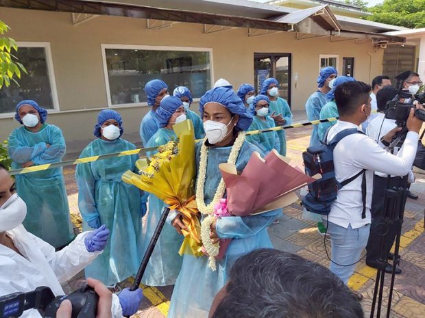 Cambodia's last COVID-19 patient leaving the hospital (AKP)