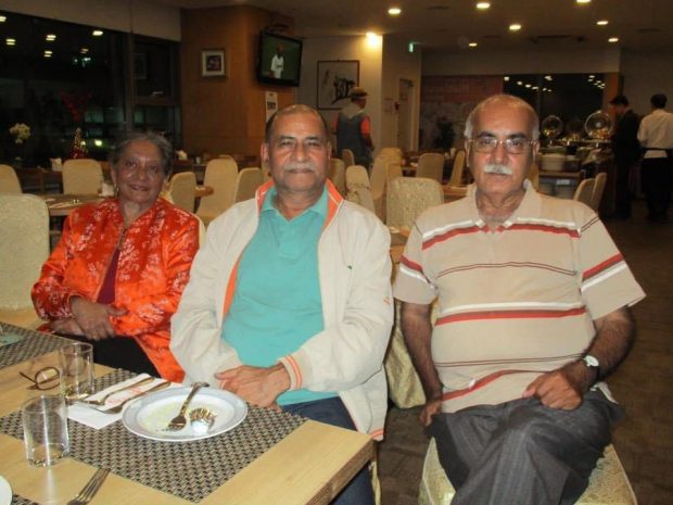 2-Pramod flanked by Neelima, Wife, (on his right) and Nazir Aijaz, AJA Pakistan Editor (on his left)