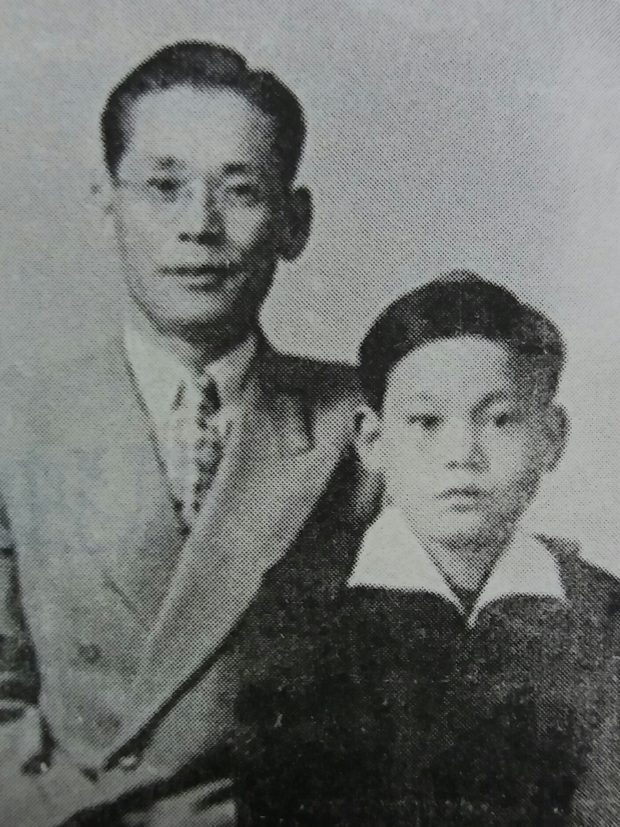 Young Lee Kun-hee with his father Lee Byung-chul (Wikipedia)