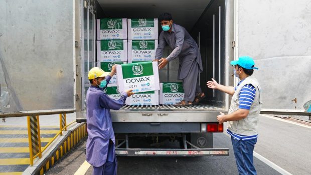 delivery-of-vaccine-under-covax (Photo: 1.Sindh Information Department)