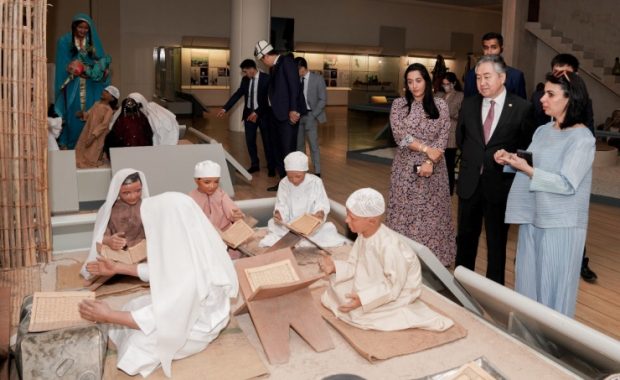 Kulubaev visiting Bahrain National Museum 