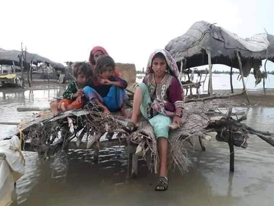 marooned-villagers-in-sindh-1