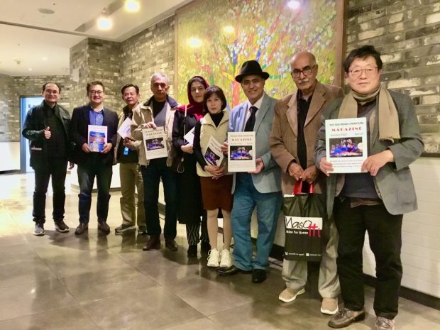 AJA members and KIM DONG HOON, president, Journalists Association of Korea celebrate the release of the Silk Road Literature Magazine in Seoul