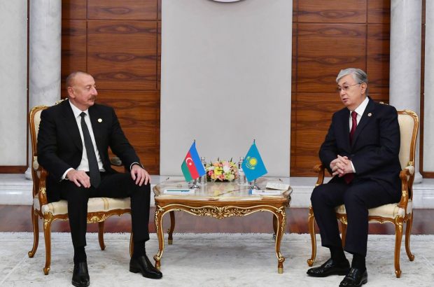 Leaders of Azerbaijan, Kazakhstan hold a meeting in Astana (Azeri President Office)