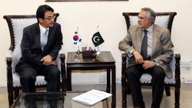 Mr. Suh Sangpyo called on Pakistan’s Minister for Finance Senator Mohammad Ishaq Dar i