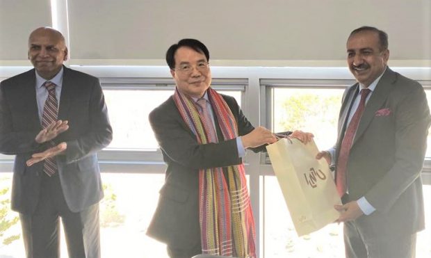 Vice-Chancellor-of-Sindh-Agriculture-University-Dr-Fateh-Marri-with-a-Korean-official