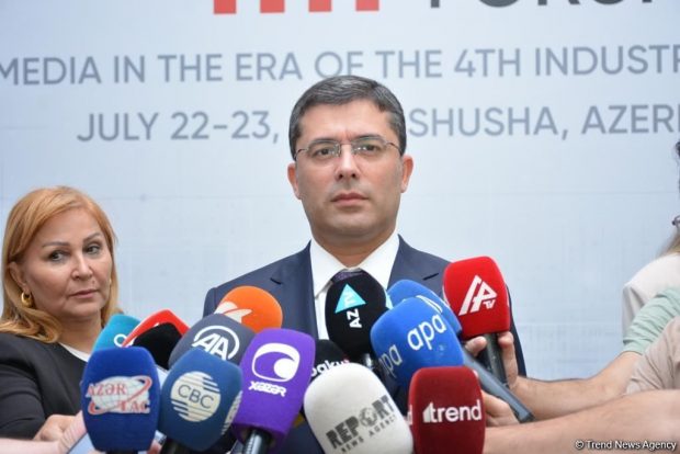  Ahmad Ismayilov addressing the media (Azernews)
